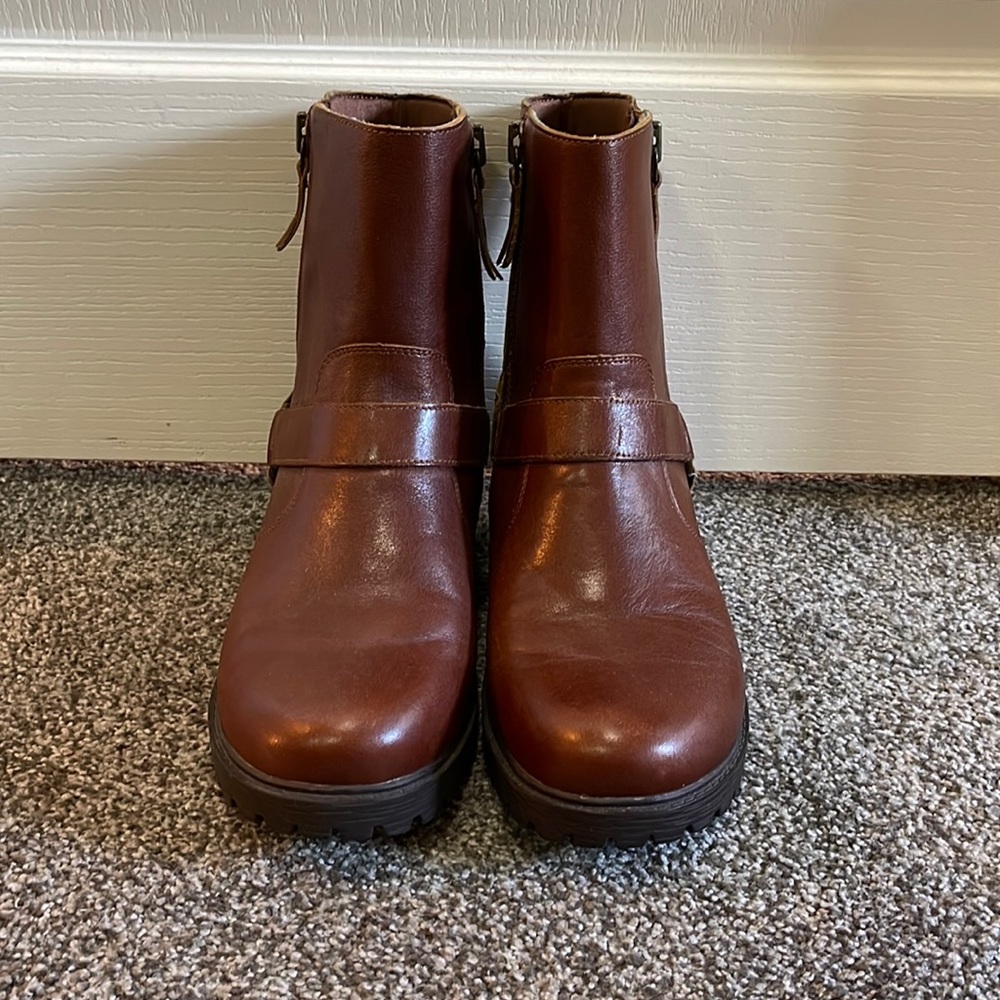 Size 41/10.5 Alegría Boots
